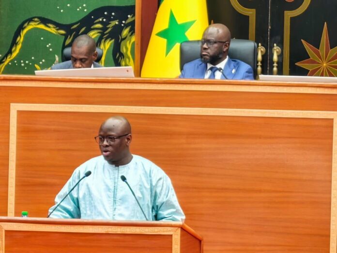 Le gouvernement face aux députés : Cheikh Diba éclaire l’Assemblée nationale sur la dette publique et les négociations avec le FMI
